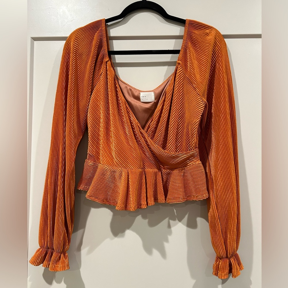 *NEW* dee elly Peplum Top